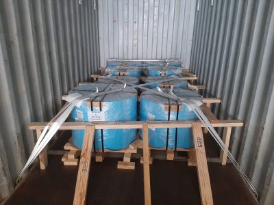 Các phương pháp lashing thép cuộn trên container